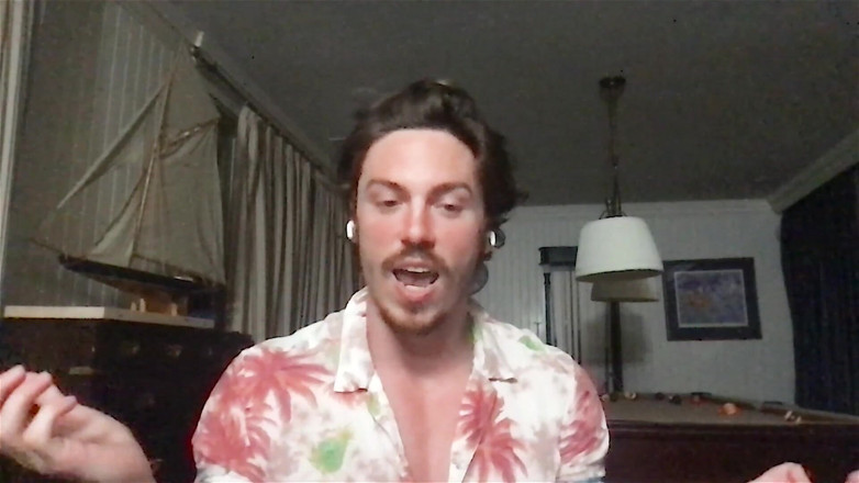 Pillow Talk: Greg O'Gallagher te robará a tu chica sin siquiera intentarlo!!
