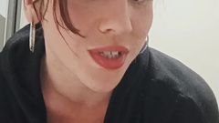 Launiexxxx: Trisha играет с собой и ее задницей