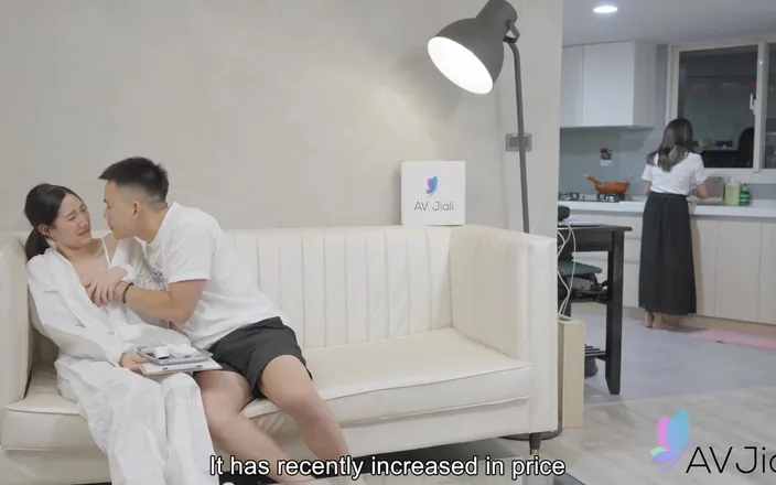 AV Jiali: Lucky Guy Fucks Li Er During Lockdown