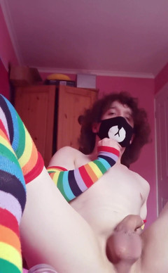 Rainbow Femboy: Свіже відео використання подвійного ділдо