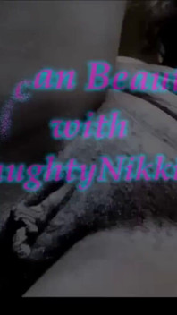 MILFka šuká svůj zelený banán