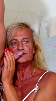 Último show de sexo en vivo en stripchat, Gigi y Dave, pareja de travesti y hombre, en primer plano, detrás de la escena, sexo con webcam, 2025-05-12 ep6
