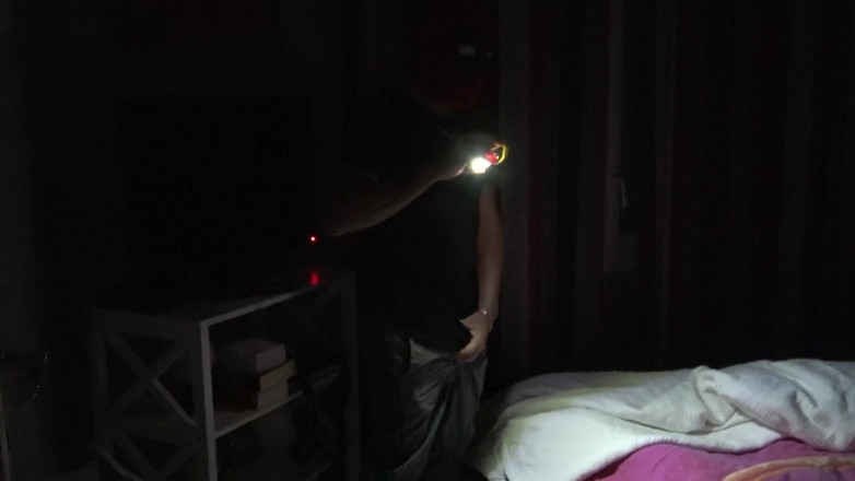 Gaybareback: Maskeli adam tarafından prezervatifsiz sikiliyor
