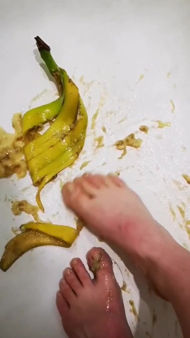 Erotic college: Mi piace la banana tra le gambe