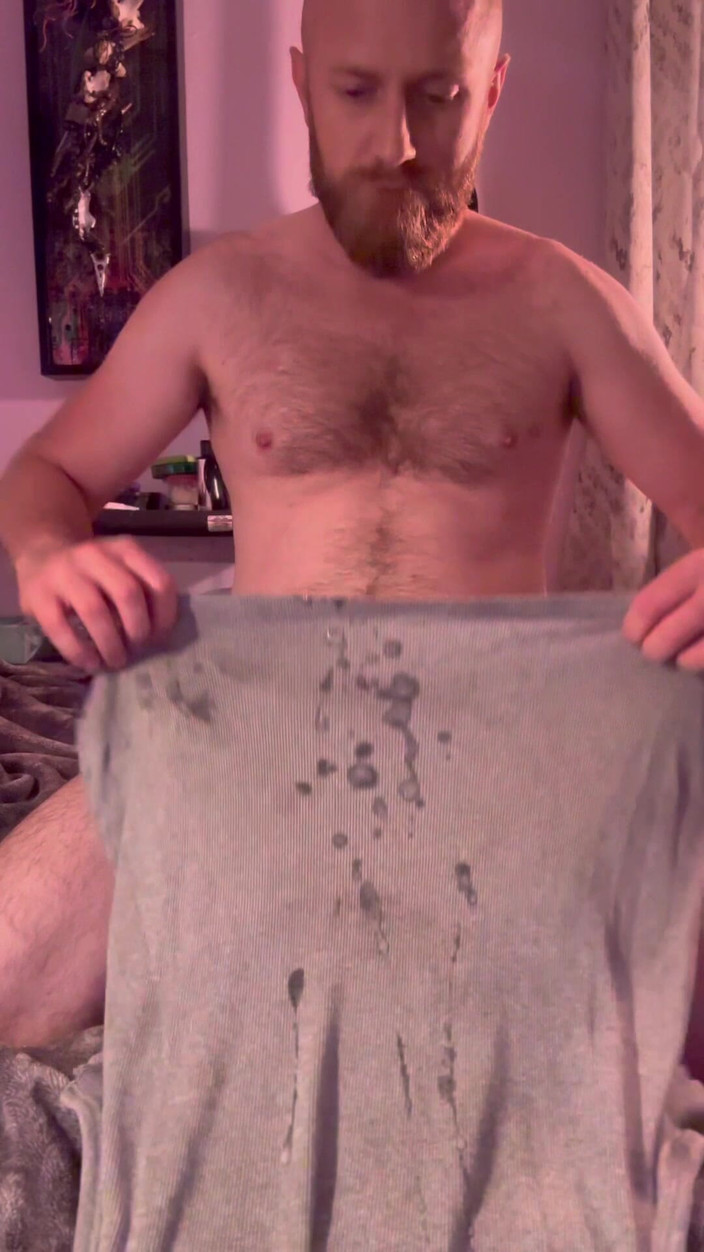 littlebigman41: Handyman Blows a Big Load After Work