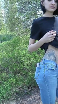 Niemiecka skaut - pierwszy seks analny dla chudej dziewczyny Madison Quinn w Castingu Lost Place