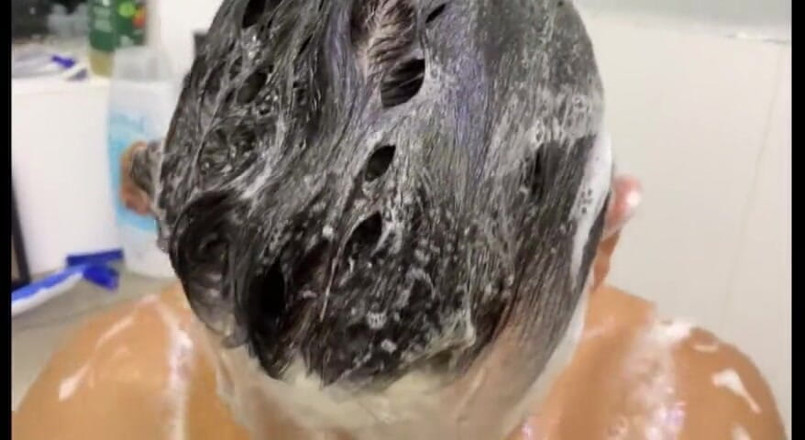 Leandro e Asafe: I Was in the Bath and I Got a Roll...