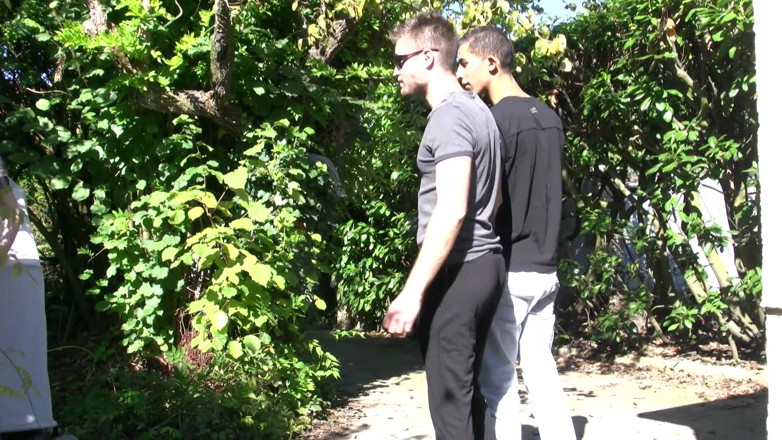 Gaybareback: Straight suck by 3 gays in outdoor