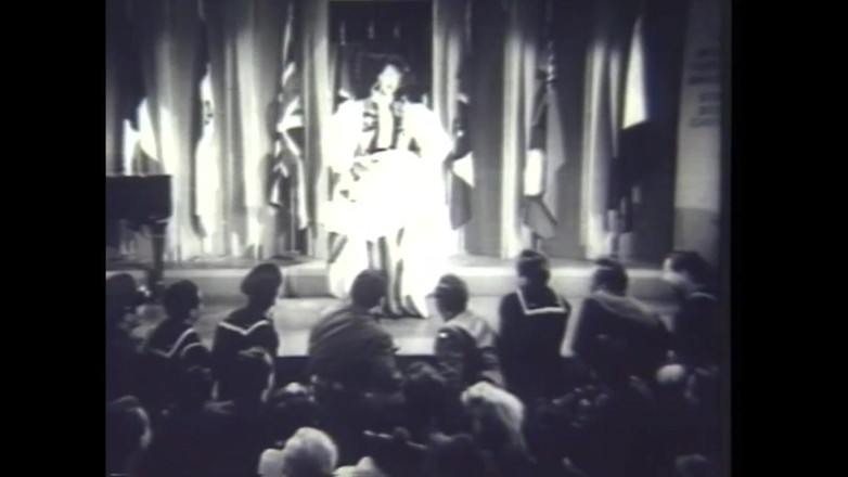 The Unforgettable: 극장의 소녀