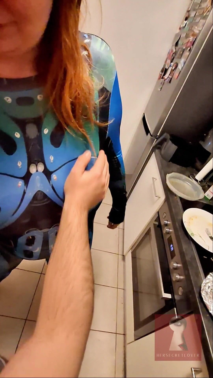 Hersecretlover: Je Suis Ta Salope Robo-milf: Déshabille-moi, Code Mon Trou À Baiser...