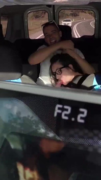 Futai într-un taxi