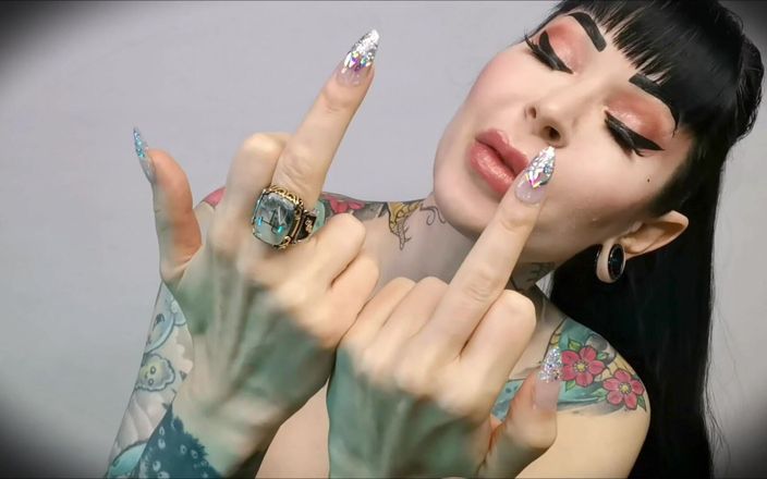 Baal Eldritch: Crystal Flip off - manicure, paznokcie