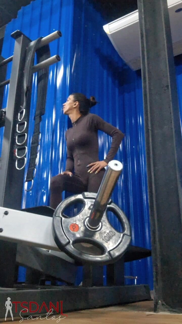 Tsdanisantos1: Da solo in palestra mi è piaciuto molto, se ti piace.