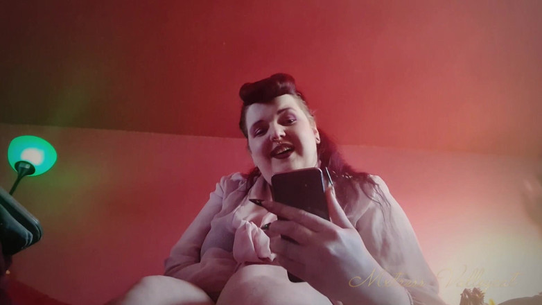 Mxtress Valleycat: Boso giganty prześladowcy Freshman