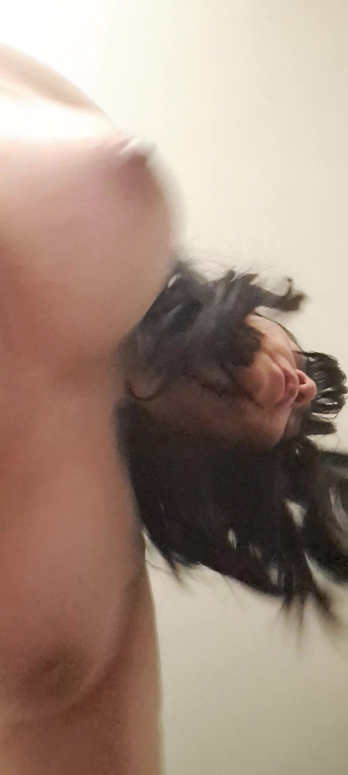 Mommy big hairy pussy: Disetubuhi Di Dinding Dengan Pergerakan Payudara