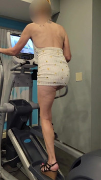 Elliptical Cunt and Plug