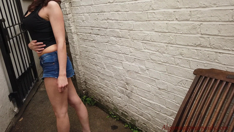 Glamour: Studente Natasha wordt in haar kont en mond hard geneukt...