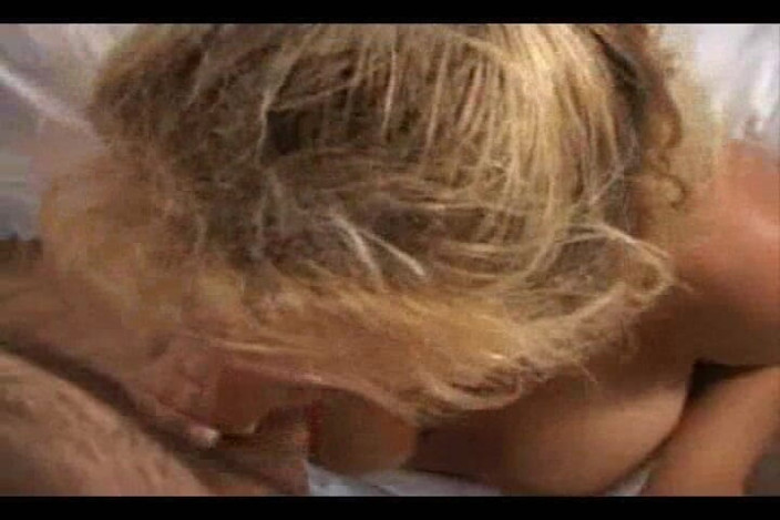 Porn Nerd Network: The Porn Nerd: Blonde Kitty Blowjob