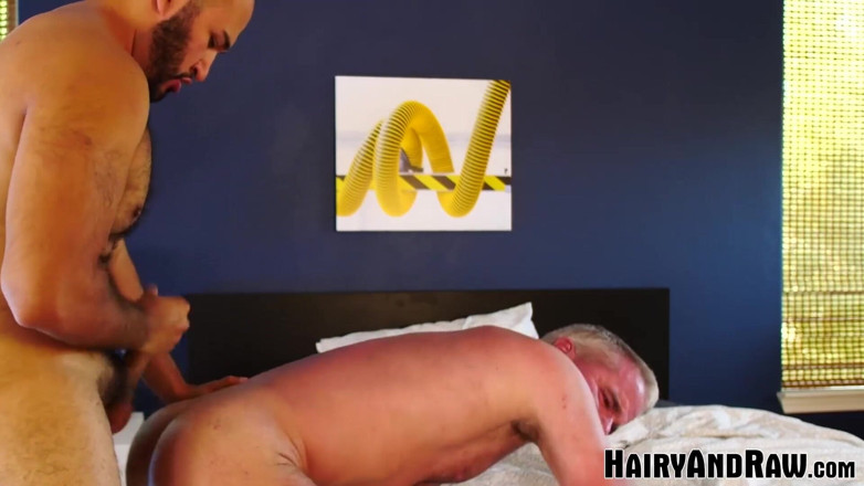 Hairy And Raw: Hairyandraw - paripakv dale Savage ko Angel Ferrari dvara bina kandom...