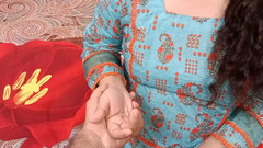 QueenbeautyQB: Un demi-frère indien réussit enfin à séduire sa demi-sœur