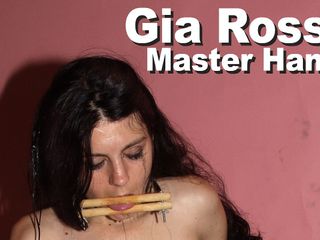 Picticon bondage and fetish: Gia Rossi &amp; meester hand bdsm geklemd getrild geschoren