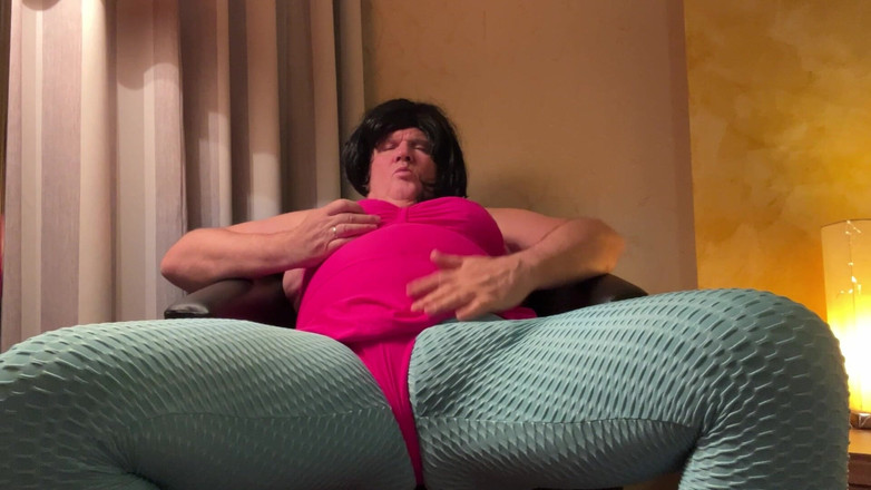 Nylon-Lottchen: Legíny na jógu s plaveckými šaty