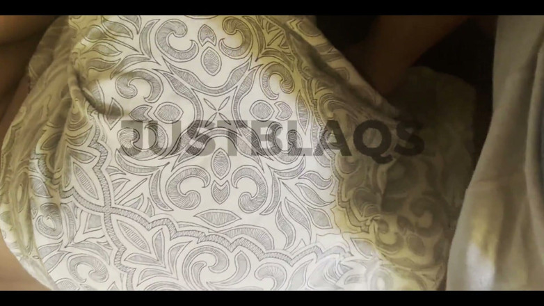 Justblaqs: การใช้นิ้วคือความสุขที่สุดของฉันในสาวสวยตัวใหญ่