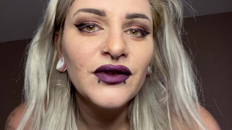 EeveeXo: Hairy Goth Step-mom Dommes and Pegs You