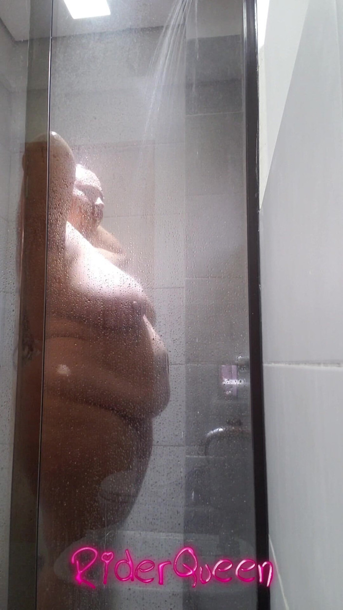 Riderqueen BBW Step Mom Latina Ebony: Stiefmutter bBW sexy dusche