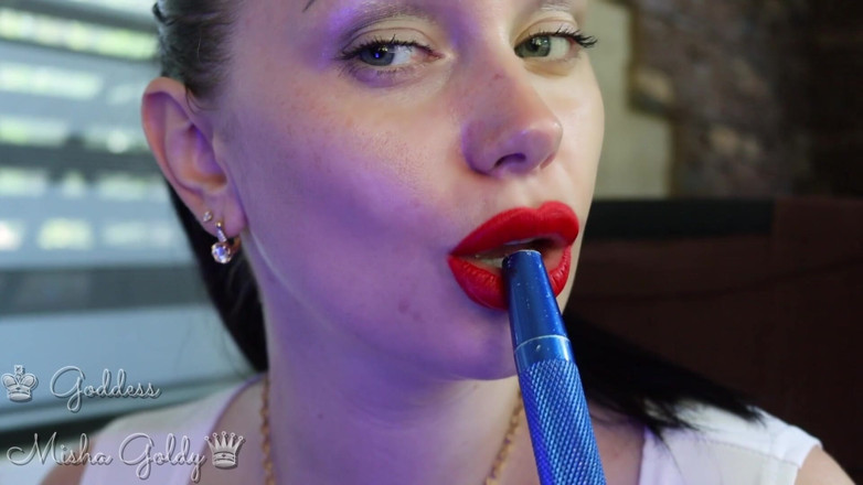 Goddess Misha Goldy: Kom klaar op mijn grote rode verleiding en grote hookah-rook!