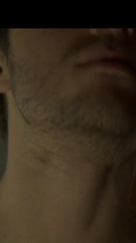 Brunetka s velkým zadkem je postříkaná od svého chlípka