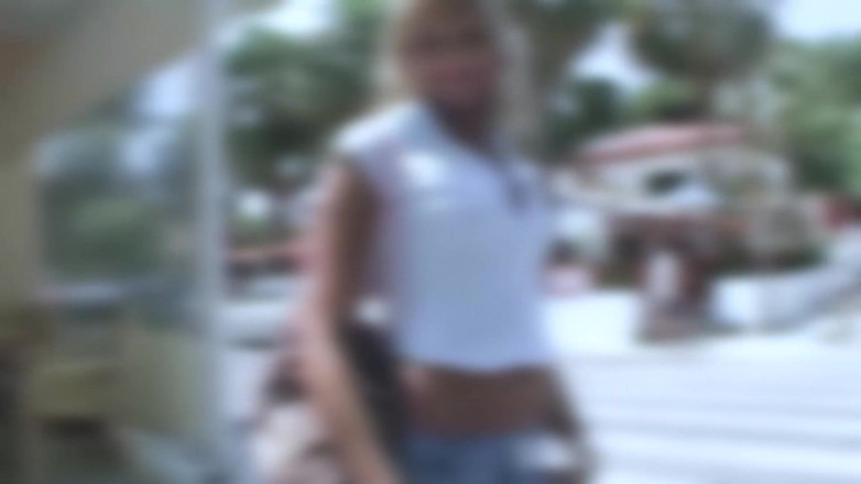 Beachbitches: Plážová zábava s mladým dovolenkářem