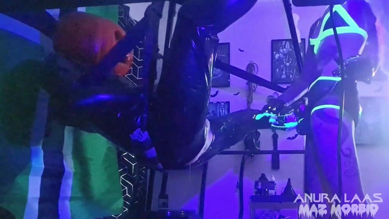 KinkyFemdomTV: Pegging kompilace ft paní Anura Laas Maz Morbid