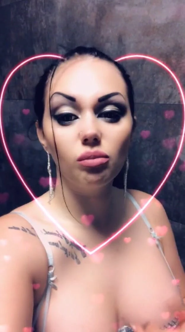 Goddess Misha Goldy: Love and Hate