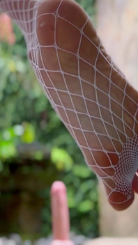 Seksi iç çamaşırlı ve gözlüklü Kate Kuray