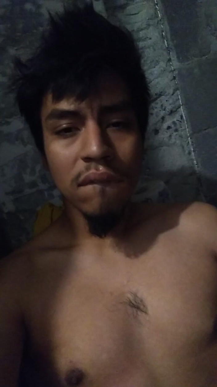 AlexAlejandro13: Toccate tutto il mio corpo fino a quando non ho...