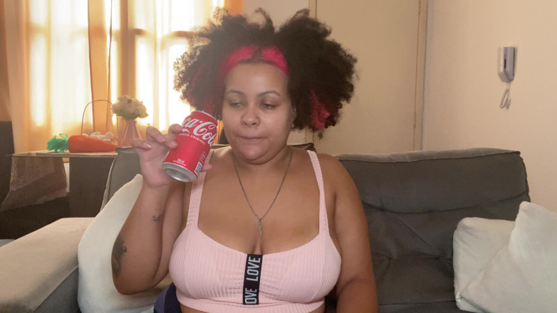 Cutiepiie Chubby: Soda Burp і пукати короткі легінси голі