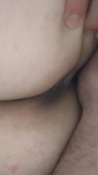 Moje desi indická těhotná se vdala zezadu a kouří domácí sex tape jako