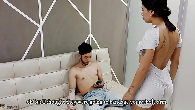 Vayolet: Vayoletova děvka mi dává bohaté kouření - porno ve španělštině