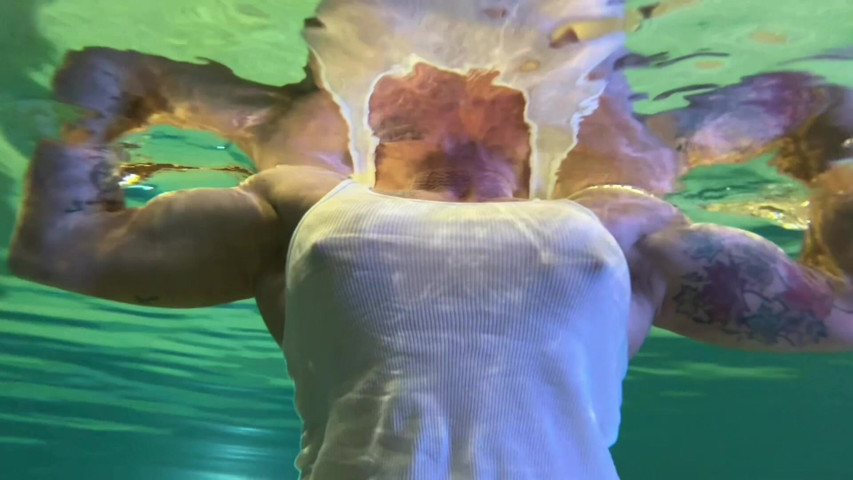 Amazon Kandy Flexes Her Massive Biceps in Her Hotel Pool (Kandy legs)