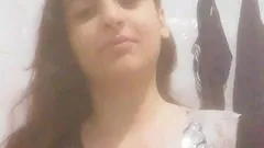 मेरा czn प्रशंसकों के लिए शरीर दिखा रहा है