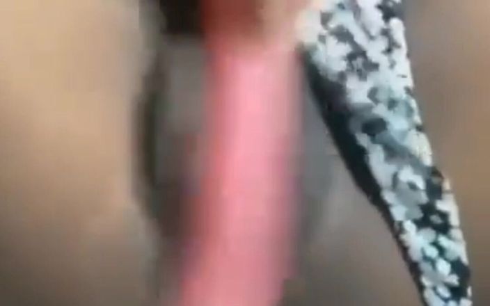 Barqueen: Assista earthquake prússia gozar duro
