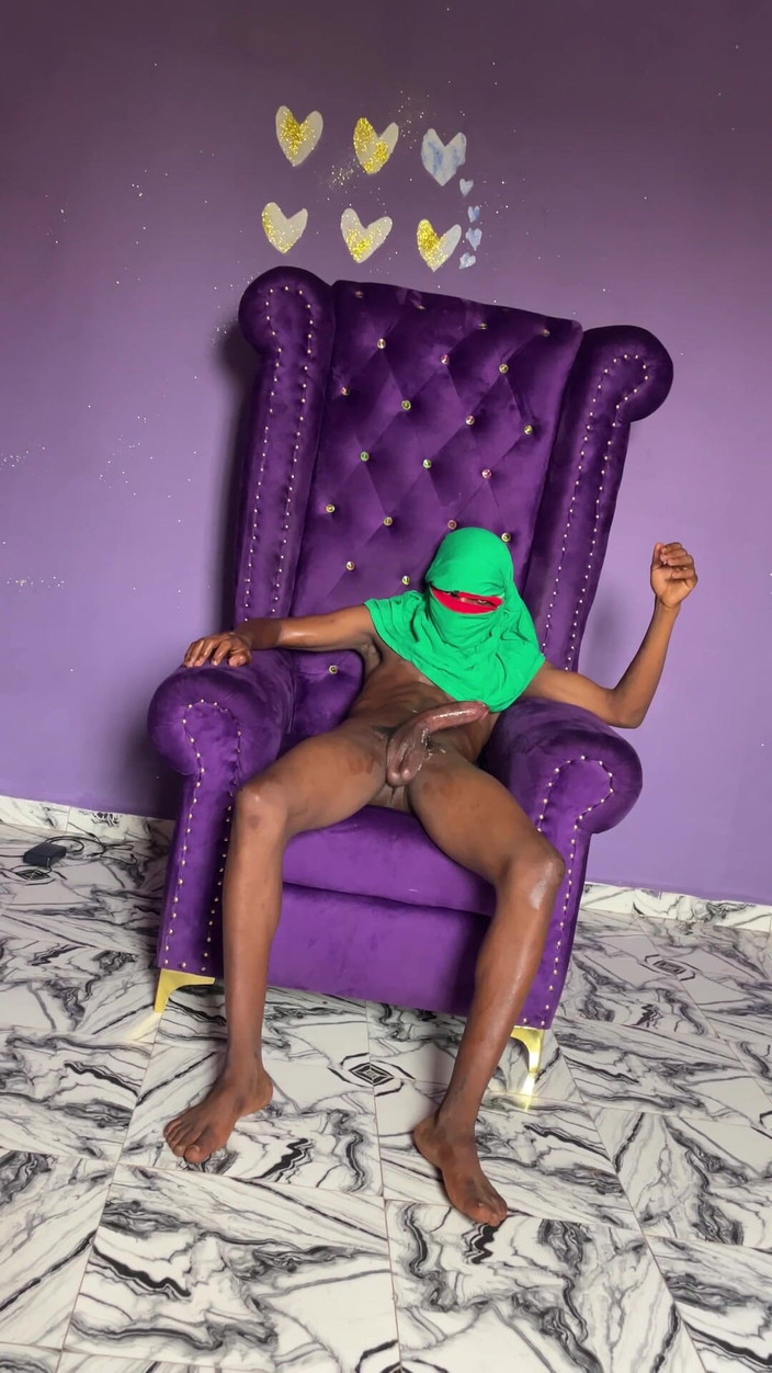 Vicfairy: 나를 진지하게 따먹는 흑인 남자를 바라보는 것만으로도