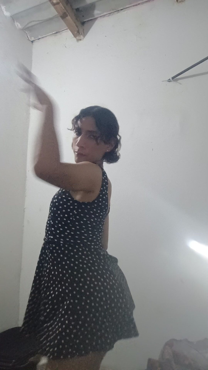 Femboy from Colombia: यह नया सेक्सी नृत्य क्षण