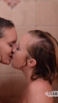 Seks pancuran mandian Cali Carter Bailey Brooke