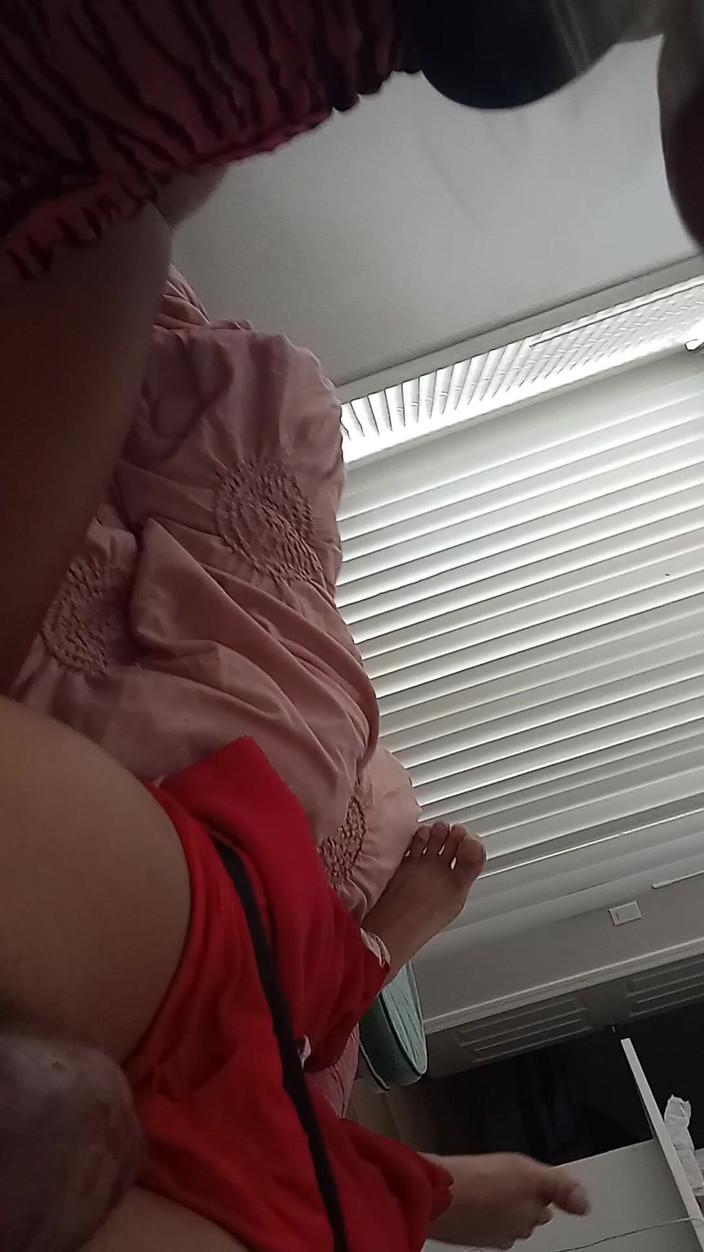 Lola Tha Pink Bunny: Vakuové rty sají candy hned