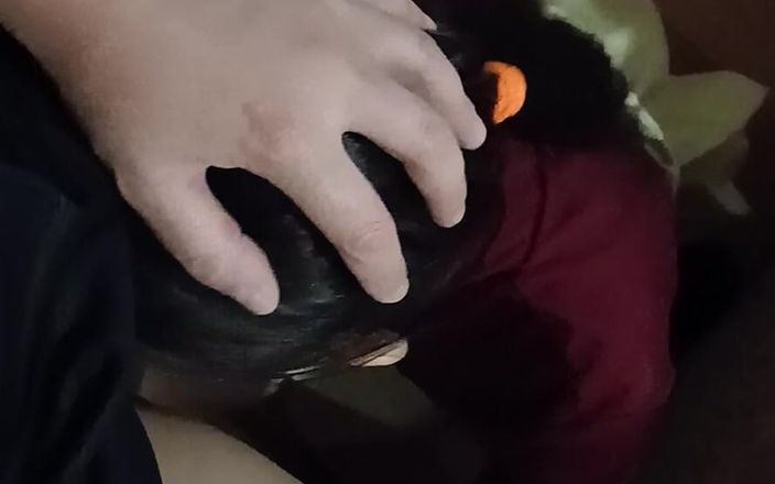 Lesbian-candys: Я лижу киску моей учительницы с большими сиськами за хорошую оценку