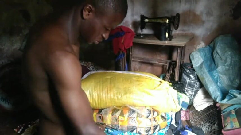 Bangcum8: Bărbatul a decis să ejaculeze pe este soția cârpă când...