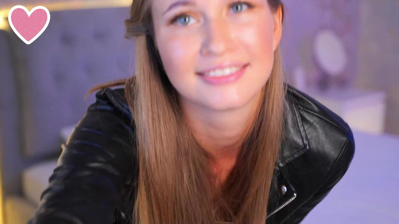 Stella Cardo: Cô ấy duỗi cô ấy bằng ngón tay của mình