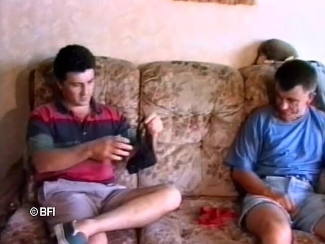 Battle of the asses and pussies: Archivos extraños 8